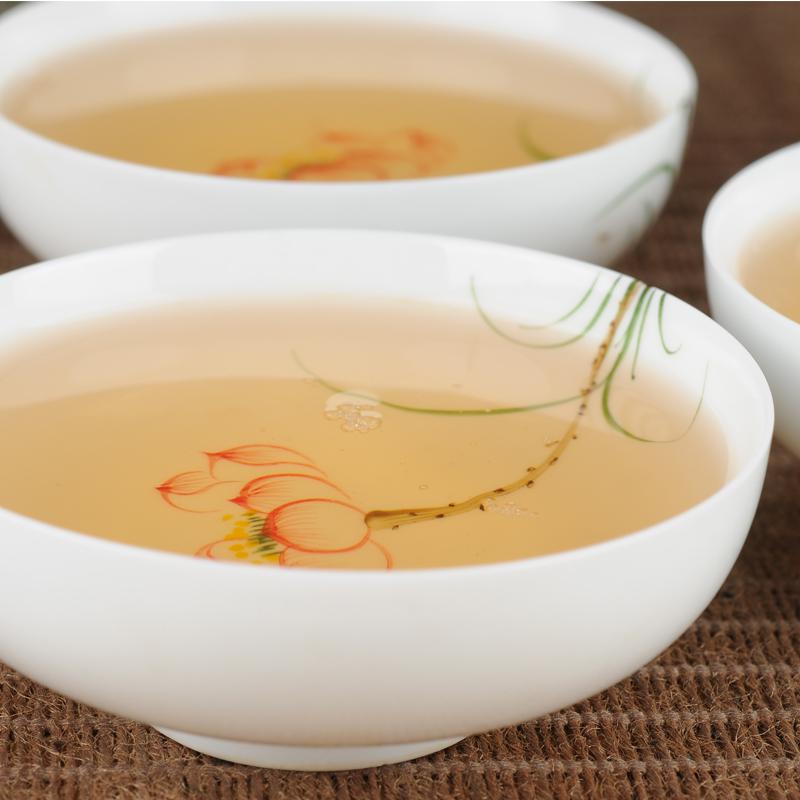 <b>茶叶氨基酸有什么分布规律？</b>